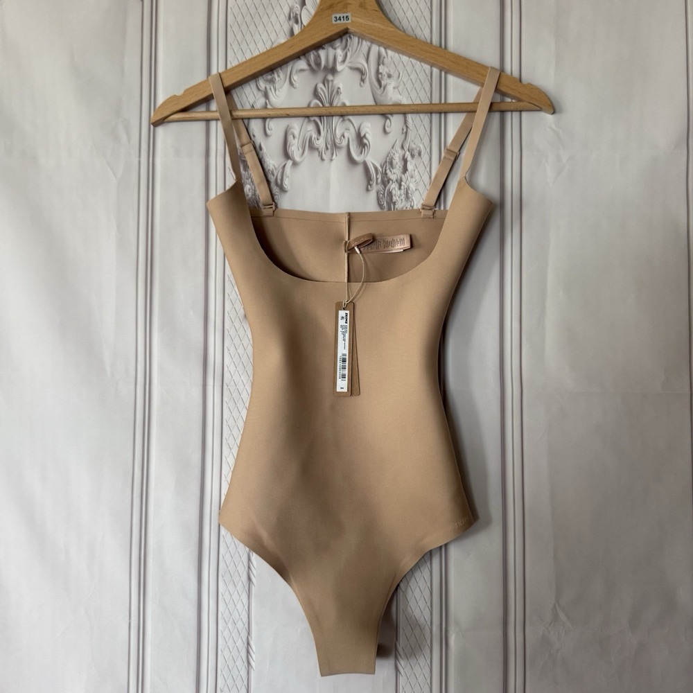 SKIMS SOLD BODY ZONED OPEN BUST Thong BODYSUIT In Clay Size SOLD